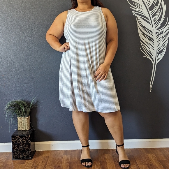 Old Navy Striped Dress - Picture 8 of 8